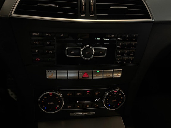 Mercedes-Benz C180 19 of 24