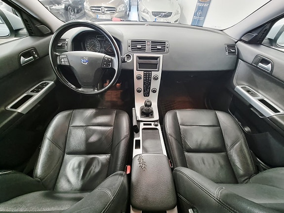 Volvo V50 12 of 25