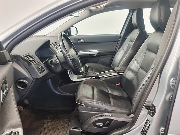 Volvo V50 5 of 25