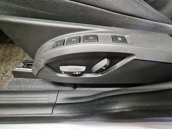 Volvo V50 7 of 25