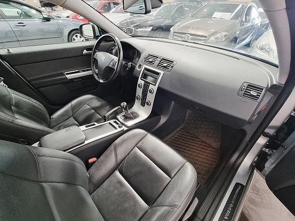 Volvo V50 17 of 25