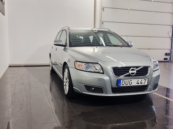 Volvo V50 4 of 25