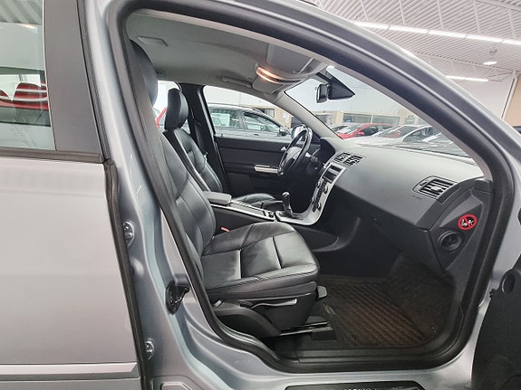 Volvo V50 15 of 25