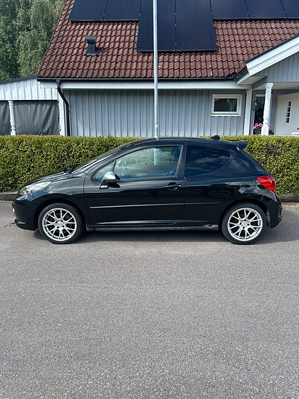 Peugeot 207 2 of 4