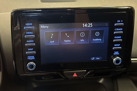 Toyota Yaris 18 of 23