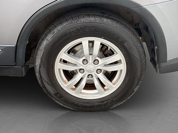 Mitsubishi Outlander 25 of 28