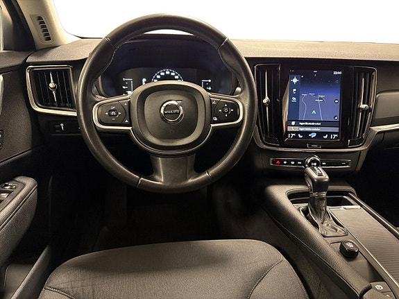 Volvo V90 Cross Country 10 of 29