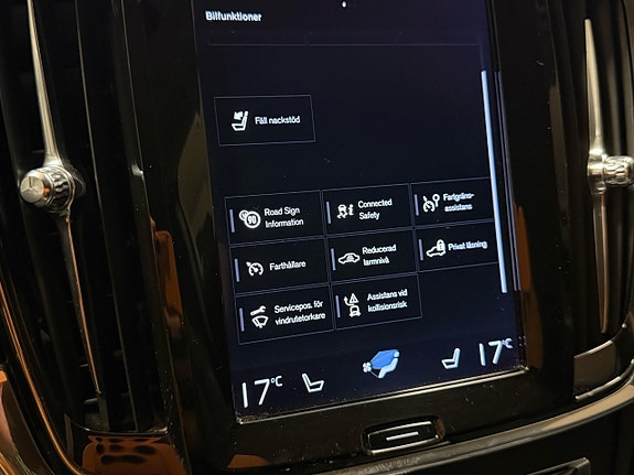 Volvo V90 Cross Country 15 of 29
