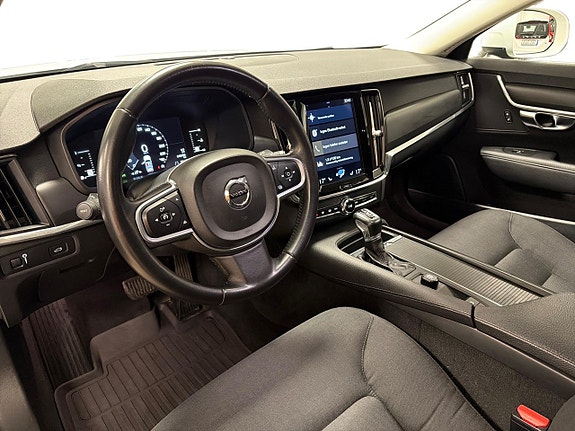 Volvo V90 Cross Country 8 of 29