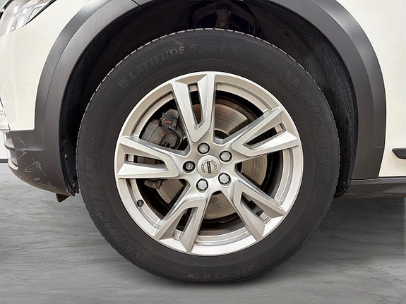 Volvo V90 Cross Country 29 of 29