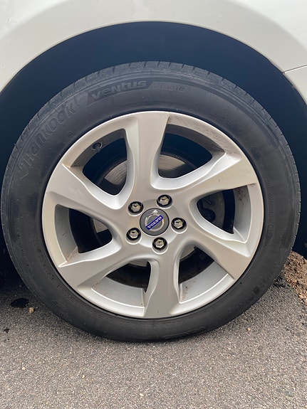Volvo V40 Cross Country 13 of 20