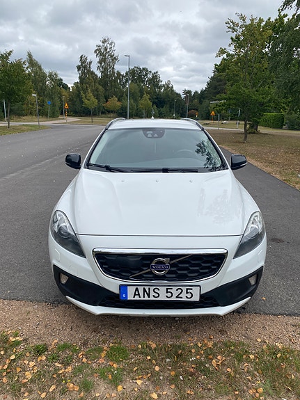 Volvo V40 Cross Country 7 of 20