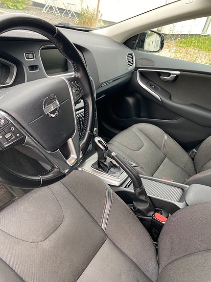 Volvo V40 Cross Country 20 of 20