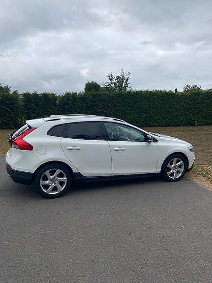 Volvo V40 Cross Country 6 of 20