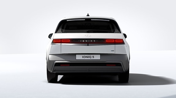 Hyundai Ioniq 5 4 of 10