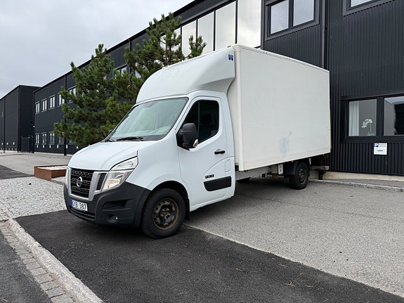 Nissan NV400 3 of 16