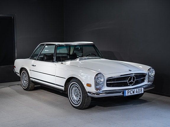 Mercedes-Benz 280 SL 3 of 7