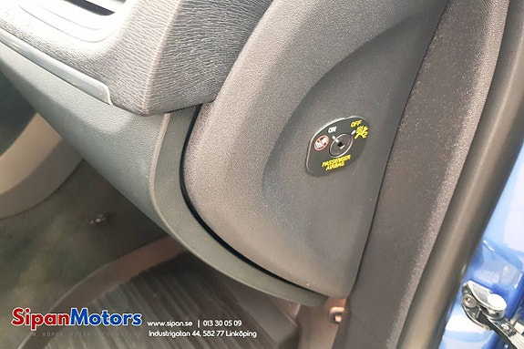 Volvo V40 10 of 24