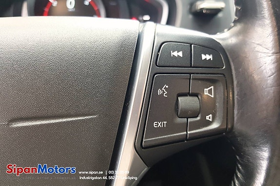 Volvo V40 8 of 24