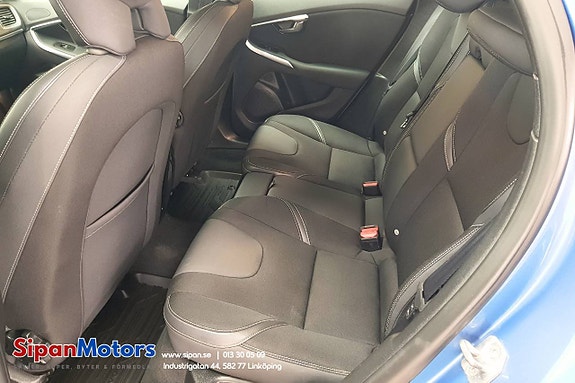 Volvo V40 5 of 24