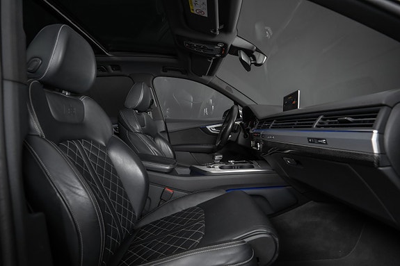 Audi SQ7 10 of 22