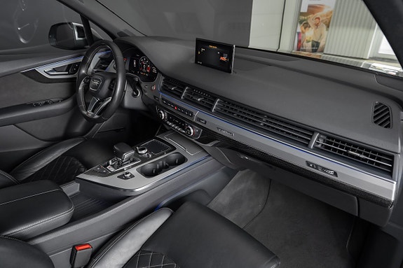 Audi SQ7 9 of 22