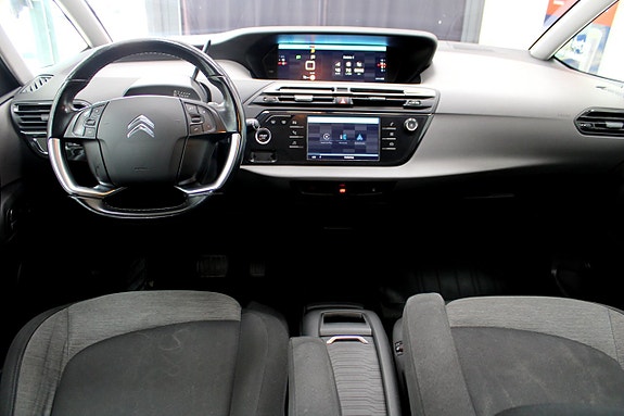 Citroen Grand C4 Picasso 18 of 23