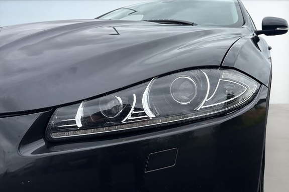 Jaguar XF 10 of 22