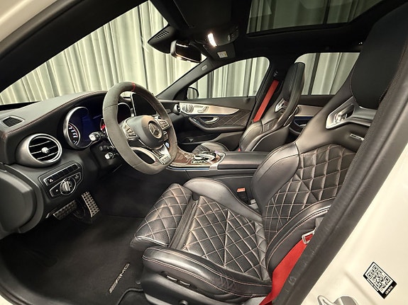 Mercedes-Benz AMG C63 S 7 of 19