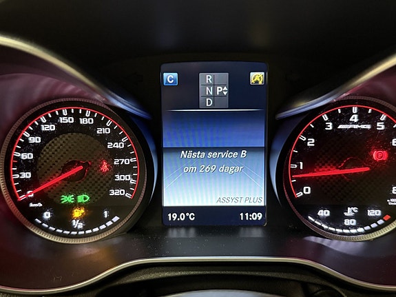 Mercedes-Benz AMG C63 S 19 of 19