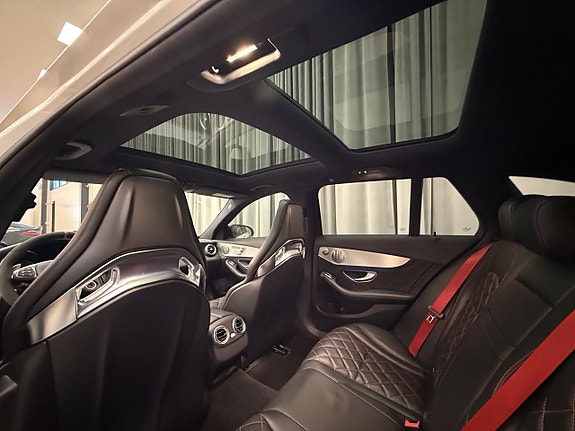 Mercedes-Benz AMG C63 S 9 of 19
