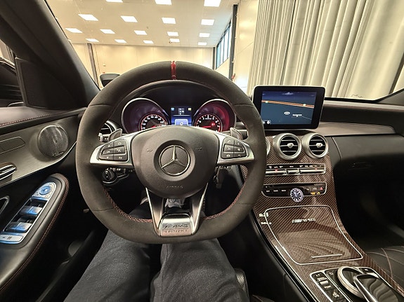 Mercedes-Benz AMG C63 S 17 of 19