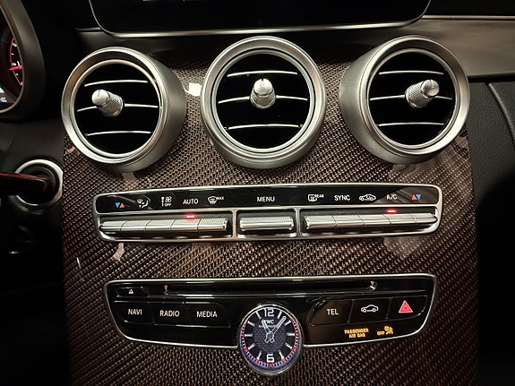 Mercedes-Benz AMG C63 S 14 of 19