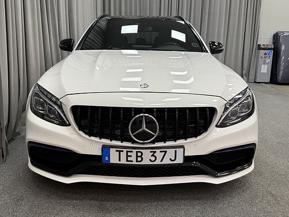 Mercedes-Benz AMG C63 S 5 of 19