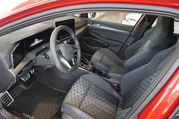 Volkswagen Golf I 3 of 3