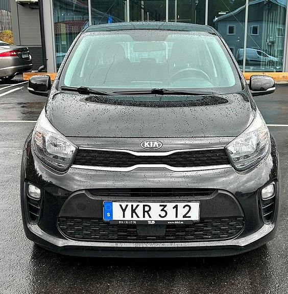 Kia Picanto 2 of 16