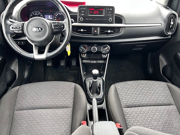 Kia Picanto 8 of 16