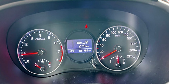 Kia Picanto 9 of 16