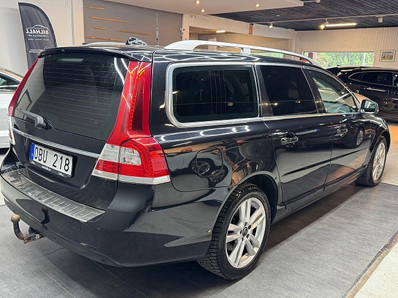 Volvo V70 5 of 16