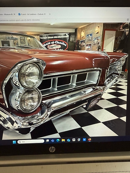 Pontiac Parisienne 3 of 9