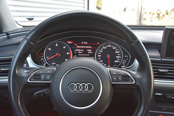 Audi A6 13 of 16