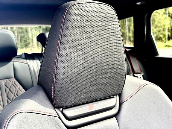 Audi Q6 e-tron 30 of 30