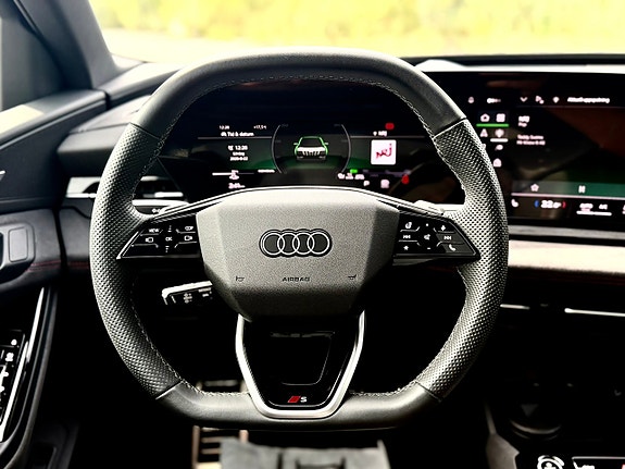 Audi Q6 e-tron 24 of 30