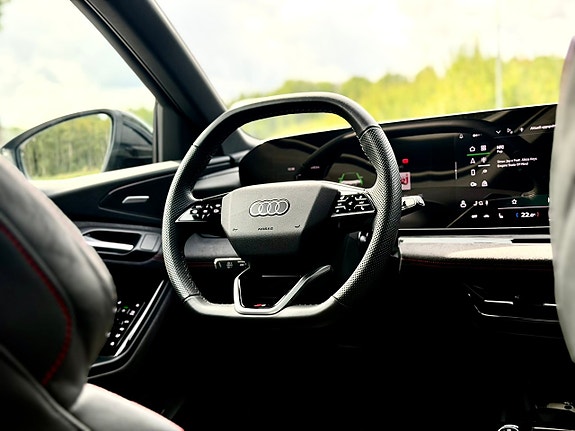Audi Q6 e-tron 29 of 30