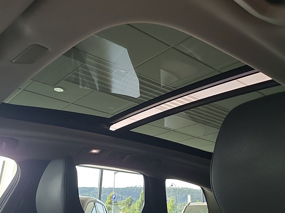 Volvo XC60 15 of 18