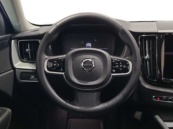 Volvo XC60 10 of 18