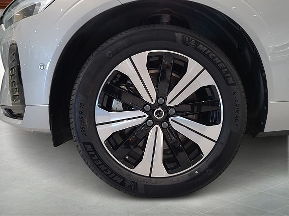 Volvo XC60 9 of 18