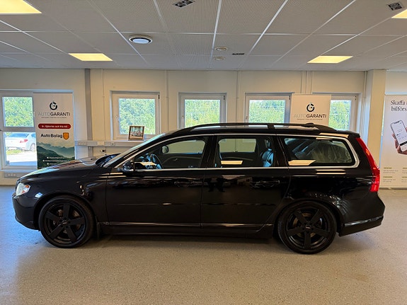 Volvo V70 6 of 28