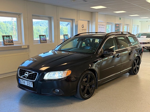 Volvo V70 5 of 28