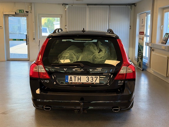 Volvo V70 9 of 28